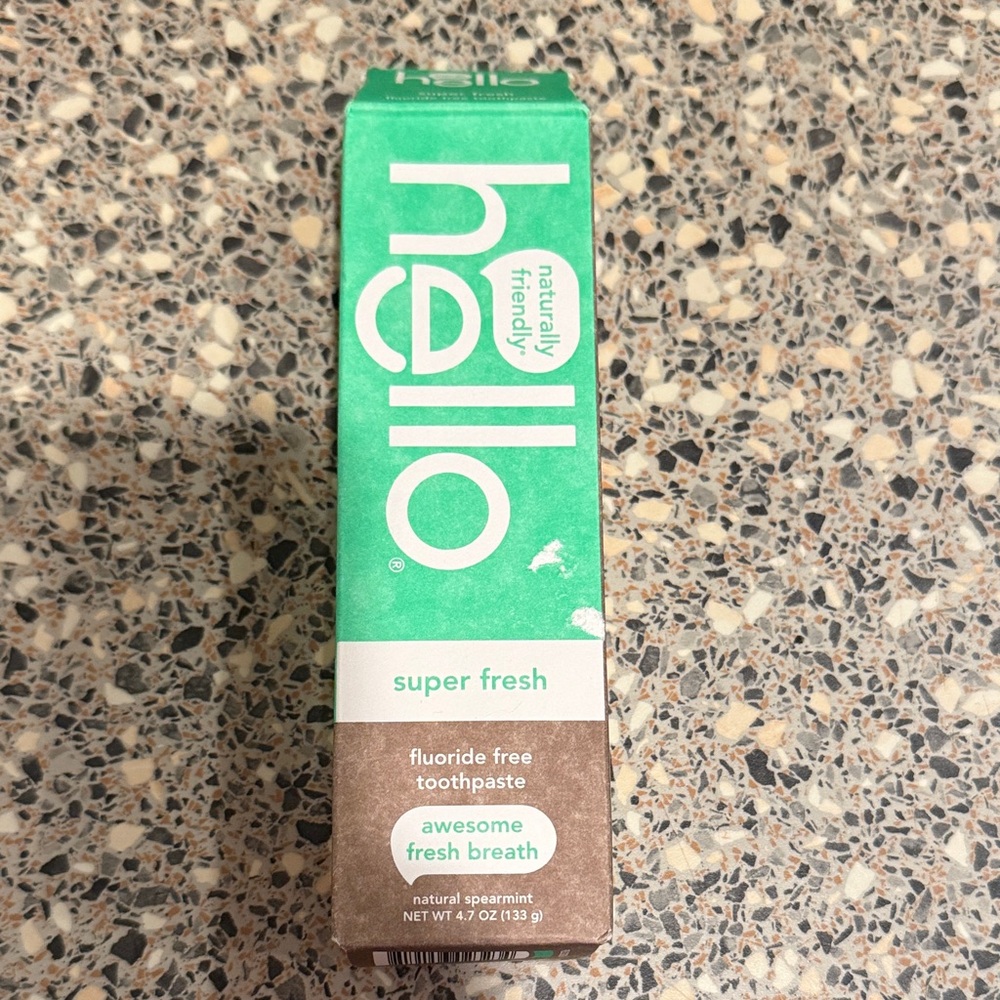 NWT Hello Super Fresh Toothpaste 3:18